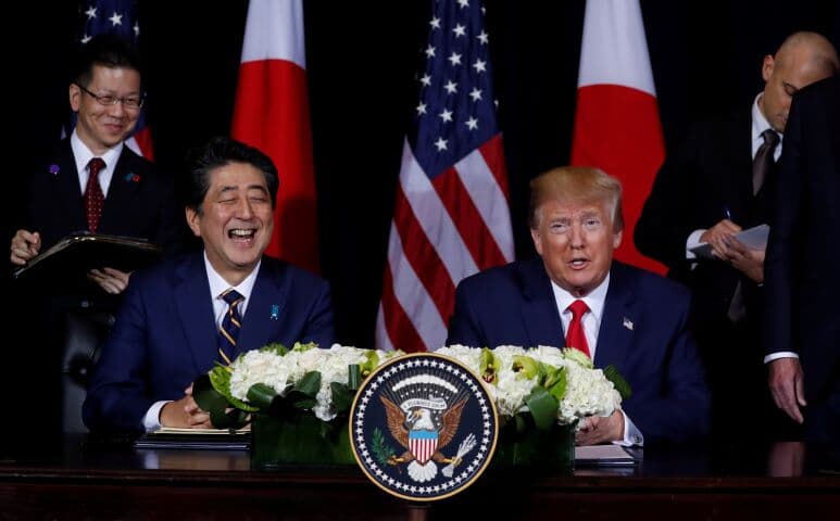 安倍首相とトランプ大統領（当時、2019年9月）　Jonathan Ernst-REUTERS