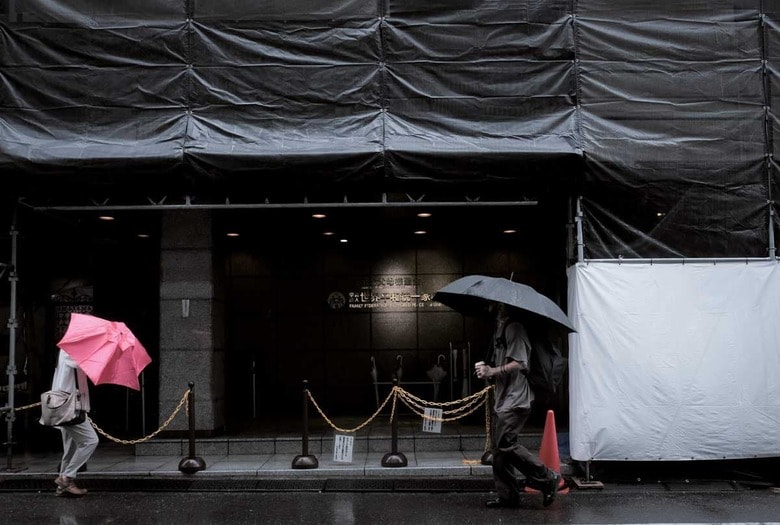 暗殺事件後、旧統一教会が報じられない日はない（東京・渋谷の日本本部）　SOICHIRO KORIYAMA FOR NEWSWEEK JAPAN