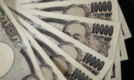 　１２月１日、総務省が発表した１０月の家計調査によると、全世帯（単身世帯除く２人以上の世帯）の実質消費支出は前年比横ばいとなった。２０１１年８月撮影（２０１７年　ロイター/Yuriko Nakao）