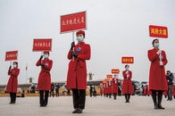 中国の重要政治会議「両会」が閉幕へ、迷路に迷い込んだ中国経済の出口は見つかったか？