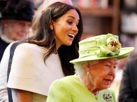 【写真】メーガン妃は「ハイヒールを履いた独裁者」...エリザベス女王との公務でも「足が汚い！」