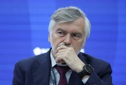 ロシア国営銀行、対西側「消耗戦」敗北警告のエコノミストを解雇