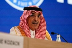 サウジ財務相、一部産油国で生産回復に時間　輸送保険も課題と警告