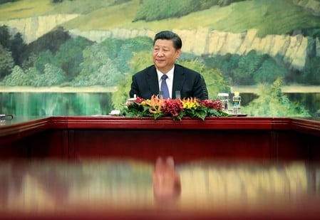 　５月２３日、中国政府は海外投資家への門戸をさらに拡大し、サービス業などへの投資も認める方針。習近平国家主席が議長を務める改革会議の情報として、国営テレビが伝えた。写真は１９日撮影（２０１７年　ロイター/Jason Lee）