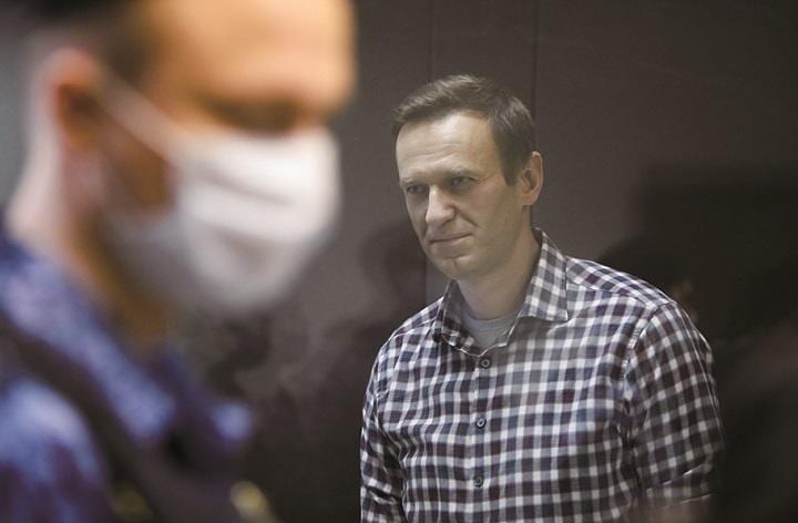 ナワリヌイ釈放を求めるデモがプーチンを脅かす　MAXIM SHEMETOVーREUTERS