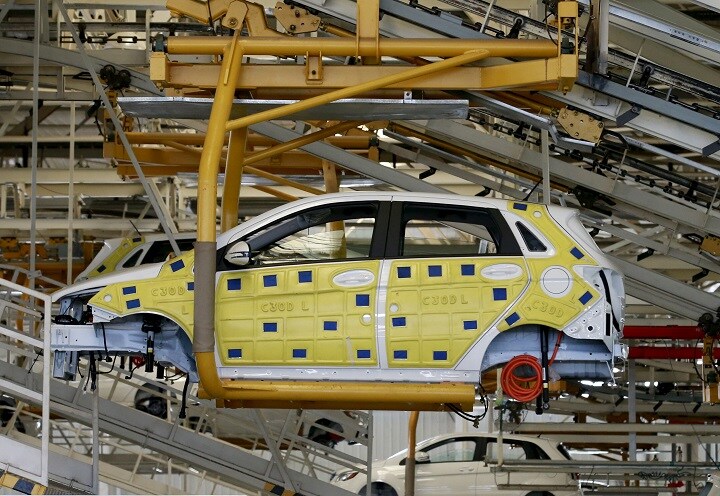 北京汽車傘下の北京新能源汽車のEV組み立てライン（北京）　Kim Kyung-Hoon- REUTERS