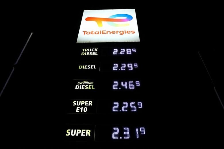 ドイツ・ブッコウ近郊のガソリンスタンドで４月撮影。REUTERS/Lisi Niesner/File Photo
