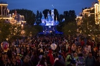 ディズニーランドの行列をなくすのは不可能（と統計学者は言う）