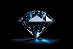 婚約指輪の61％が人工ダイヤに──「永遠の愛」を揺るがす価値観の大転換