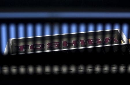　１２月７日、東芝の不正会計問題で、証券取引等監視委員会が過去最高額の課徴金勧告を出したことで、焦点は東芝の監査を担当してきた新日本監査法人への金融庁の処分に移った。都内で先月撮影（２０１５年　ロイター／Yuya Shino）
