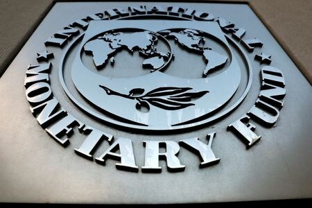 　７月１２日、国際通貨基金（ＩＭＦ）は、パキスタンに対する３０億ドルの融資（スタンドバイ合意、ＳＢＡ）を理事会が承認したと発表した。写真はＩＭＦのロゴ。ワシントンで２０１８年９月撮影（２０２３年　ロイター／Yuri Gripas）