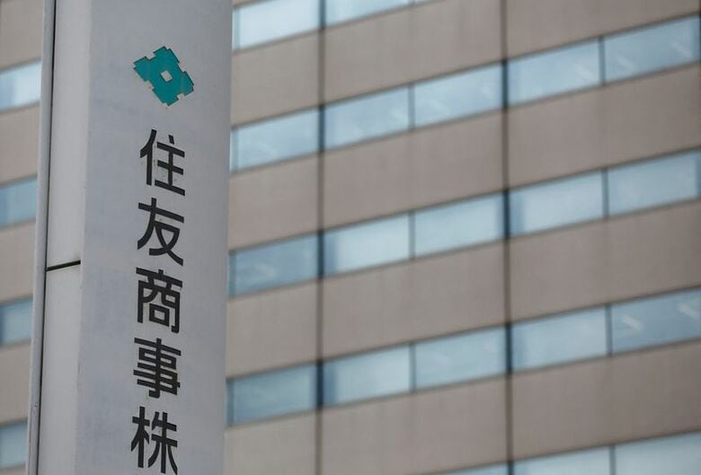 住友商事のロゴ。２０１６年５月、都内の本社で撮影。REUTERS/Toru Hanai