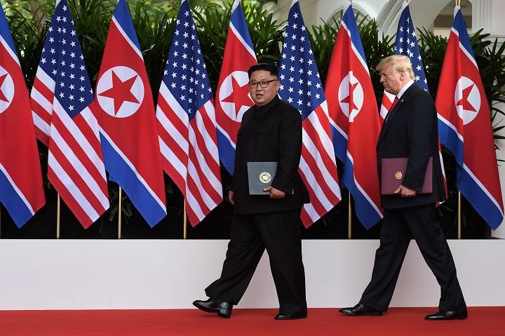 昨年6月シンガポールで約束した核廃棄も進んでいないようだが？　Anthony Wallace/ Reuters