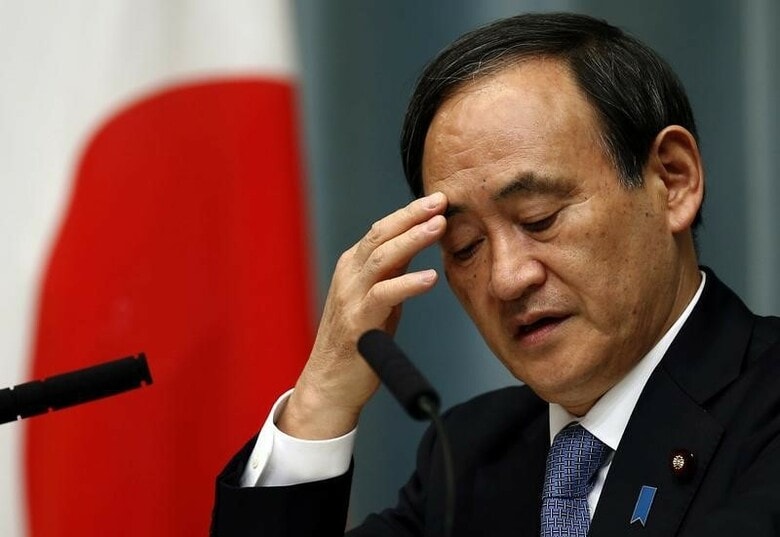 ８月５日、菅義偉官房長官は会見で、北朝鮮のミサイル発射に対応する破壊措置命令の常時発令に関して「警戒監視を行う中で様々なことを考えておくのは当然だ」と述べた。写真は都内で昨年１月撮影（２０１６年　ロイター/Yuya Shino）