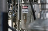 豪で初のカーボン精製所が稼働、回収ＣＯ２から製品製造