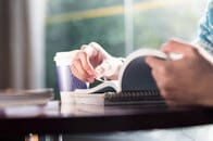 高等教育無償化の定着には、成功事例のモデルが必要