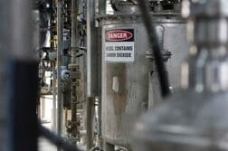 豪で初のカーボン精製所が稼働、回収ＣＯ２から製品製造