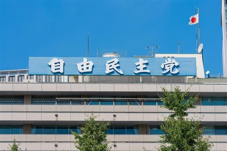 最年少か、初の女性か、実務の双璧か——自民党総裁選を制する「3つの力」で検証