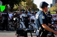 米警察はネオナチより極左アンティファがお嫌い