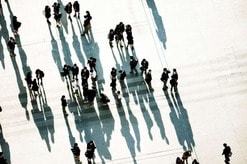 「コロナ世代かわいそう」と安っぽく言う大人は、きっと若者に手を嚙まれる──評論家兼高校教師の描く希望