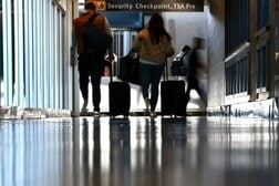 アメリカ、エボラ対策を強化…感染地から帰国する米国人にダレス空港経由を義務付け