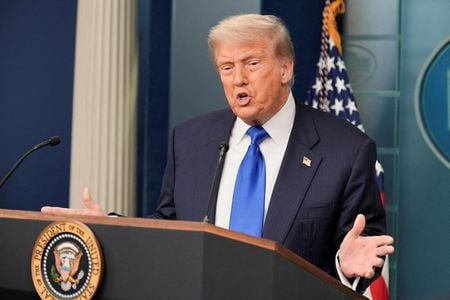 　７月８日、トランプ米大統領（写真）は輸入する銅に５０％の関税を課すと述べた。写真は６月、ワシントンで撮影（２０２５年　ロイター/Ken Cedeno）