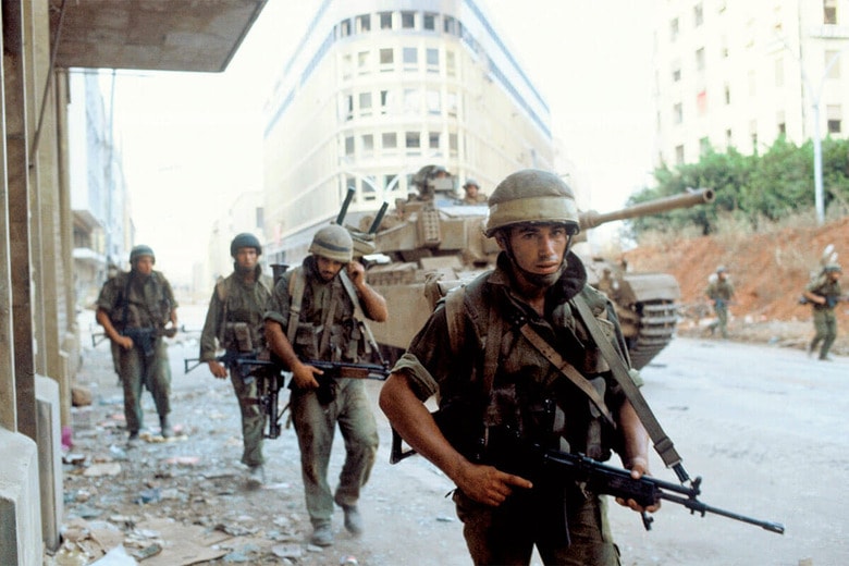1982年、イスラエルはレバノンに侵攻したが、最終的に完全撤退を迫られた　MICHEL PHILIPPOTｰSYGMA/GETTY IMAGES