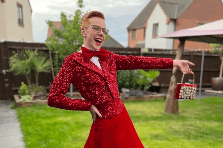 @thisisneenz/Twitter