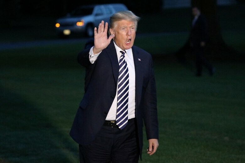 　９月３日、トランプ米大統領（写真）はシリアのアサド大統領とその同盟国であるイランおよびロシアに対し、反体制派が拠点とするシリアのイドリブ県への「無謀な攻撃」を控えるよう警告した。８月撮影（２０１８年　ロイター/Chris Wattie）