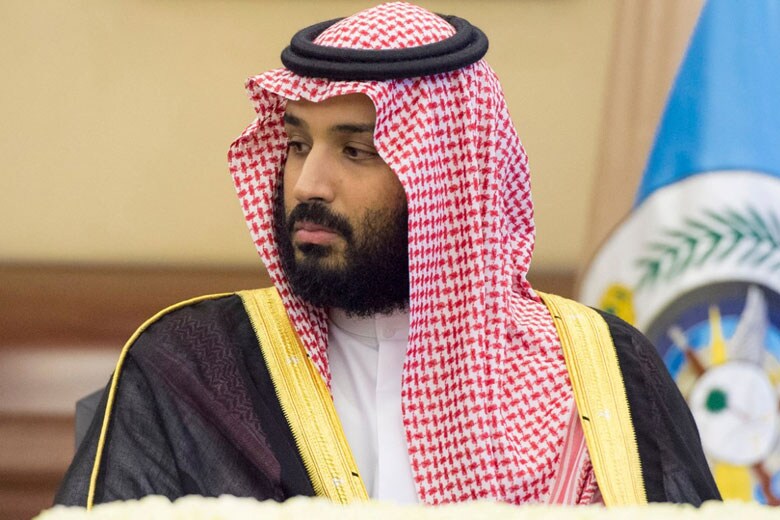 サウジアラビアの政治・安全保障・軍事・経済・エネルギー・投資といった分野すべてを掌握するムハンマド皇太子（2017年9月）　Saudi Press Agency/Handout via REUTERS