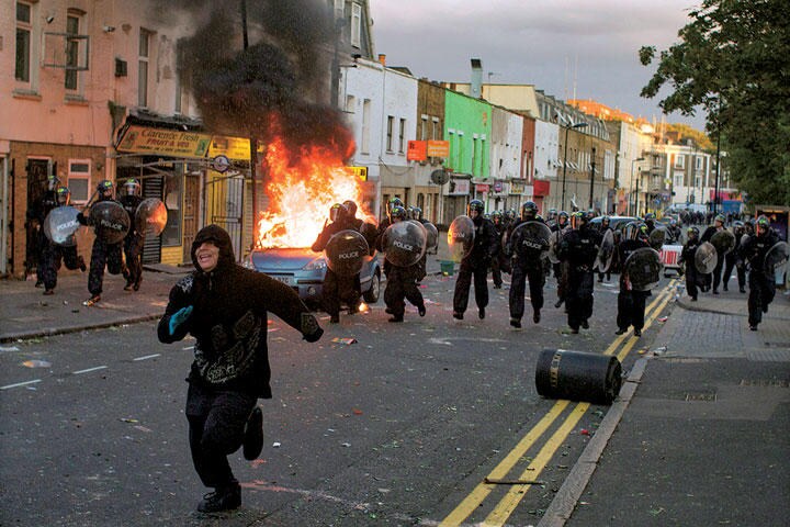 2011年8月、ロンドンの暴動はイギリス各地に広がった　Agence Vu/AFLO