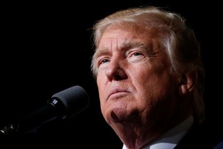 　８月１８日、米トランプ政権は、ベネズエラへの追加制裁を検討している。写真はトランプ米大統領。オハイオ州 で２０１６年１０月撮影（２０２０年　ロイター／Carlo Allegri）