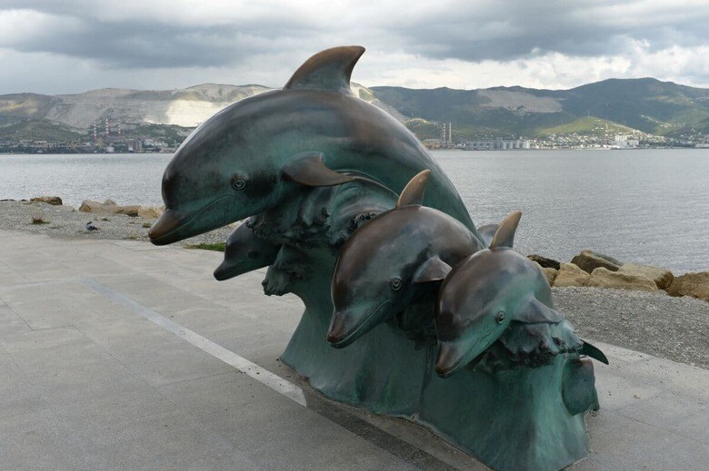 Free Wind 2014／Shutterstock