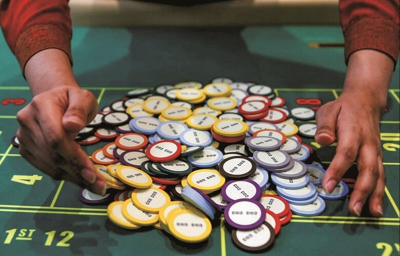 中国人顧客を集めるオンラインカジノは急成長　ERIK DE CASTROｰREUTERS