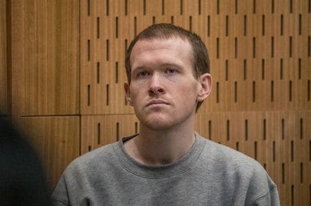 　８月２７日、ニュージーランドの主要都市クライストチャーチにある２つのモスクで２０１９年に男が銃を乱射し、５１人が死亡した事件で、同国の裁判所は２７日、実行犯のオーストラリア国籍のブレントン・タラント被告（２９、写真）に仮釈放のない終身刑を言い渡した。８月２７日、クライストチャートの裁判所で撮影（２０２０年　代表撮影）