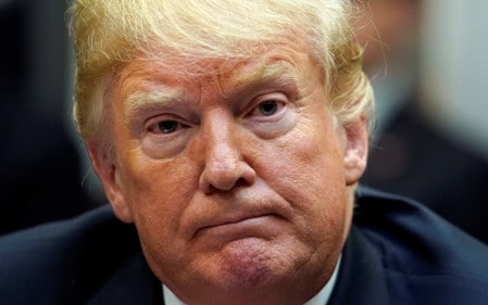 　９月１８日、トランプ米大統領（写真）は、先に韓国と大筋合意している自由貿易協定（ＦＴＡ）の見直し案について、国連総会中に両国が調印する可能性を示唆した。写真はワシントンで１７日撮影（２０１８年　ロイター/Kevin Lamarque）