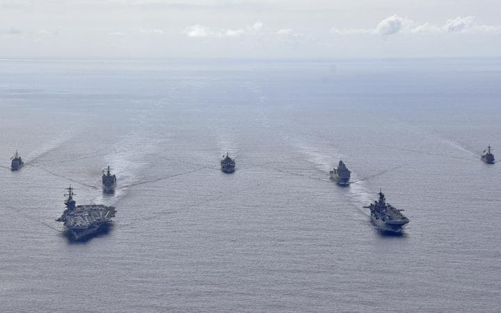 中国は周辺地域の米軍の縮小を求めた（写真は南シナ海に展開する米軍艦船）　U.S. Navy/ REUTERS