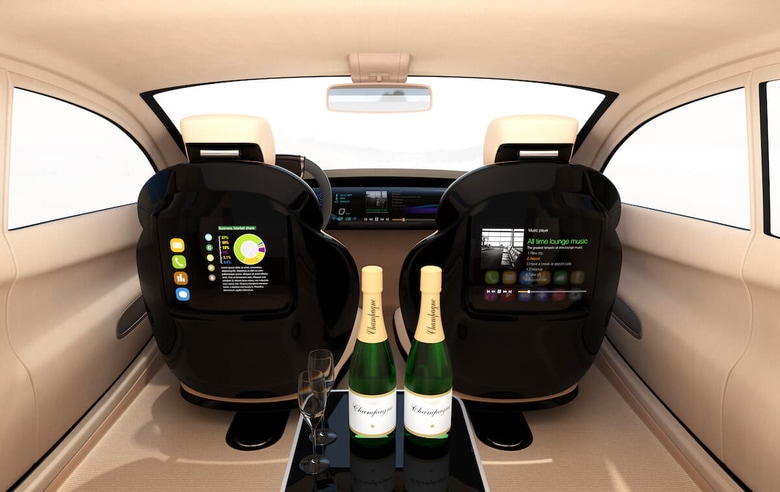 車はますます楽しく過ごす空間へ（写真はイメージで、文中に出てくる中華系EVとは関係ありません）　chesky-shutterstock