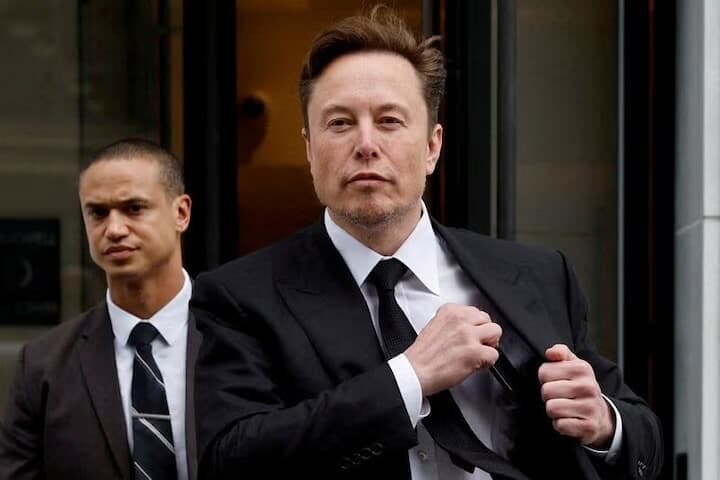 ６月１３日、米電気自動車（ＥＶ）大手テスラの株主は、イーロン・マスク最高経営責任者（ＣＥＯ）の５６０億ドル規模の報酬案を承認した。米首都ワシントンで２０２３年１月撮影（２０２４年　ロイター/Jonathan Ernst）