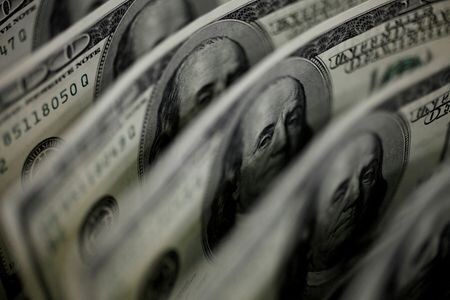 　６月６日、米ドル建て金利スワップ市場の新規の取引では、全面廃止が迫っているロンドン銀行間取引金利（ＬＩＢＯＲ）の利用がほぼ停止した。写真は東京都内で２０１１年撮影（２０２３年　ロイター/Yuriko Nakao）
