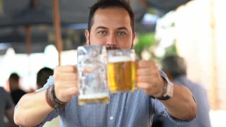 猛暑の水分補給には、ビールが適している？　Ridofranz-iStock