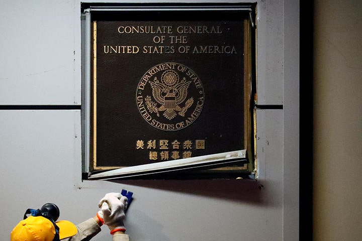 成都の米総領事館 中国政府が閉鎖を命令　 THOMAS PETER-REUTERS