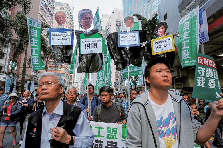 Bobby Yip-REUTERS