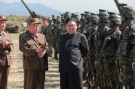 トランプ政権の米空軍が「金正恩暗殺」秘密訓練......ウッドワード暴露本