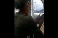 【動画】客室乗務員に殴りかかって大暴れするターキッシュエアラインズの乗客
