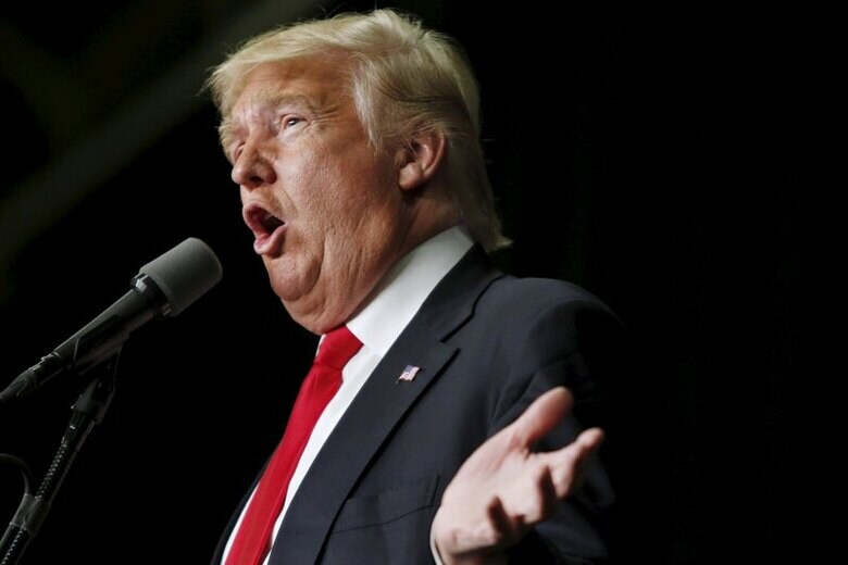 ４月２７日、米大統領選の共和党候補指名争いでリードする実業家のドナルド・トランプ氏（写真）は２７日、外交政策に関する演説を行い、「米国第一」の立場を強調した。２５日撮影（２０１６年　ロイター/Dominick Reuter）