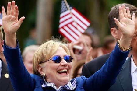 　６月１日、米大統領選で民主党候補指名がほぼ確実なヒラリー・クリントン前国務長官は、１１月の本選を視野に共和党の指名獲得を確実にしたドナルド・トランプ氏に対する激しい攻撃を計画している。写真はニューヨークで５月撮影（２０１６年　ロイター/Adrees Latif）