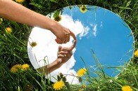 「身の回りは私の鏡」──自分が分からなくなった時にこそ、「5人」が重要な理由について