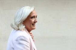 仏極右ルペン氏、財政再建で財界幹部の支持求める＝大統領候補討論会