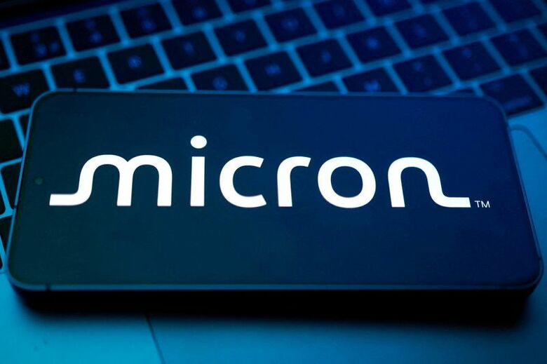 米マイクロンのロゴ。2025年8月撮影。REUTERS/Dado Ruvic